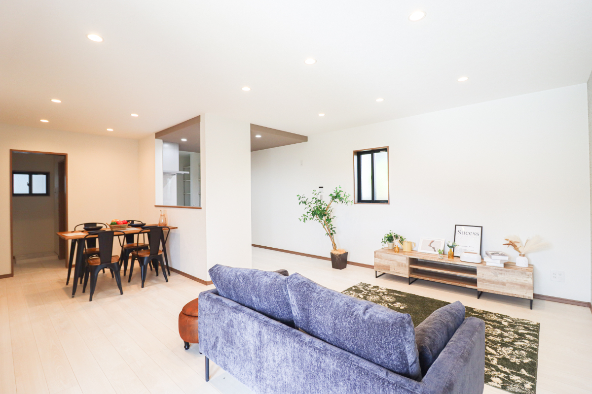 LDK21帖以上、駐車スペース3台で広々活用