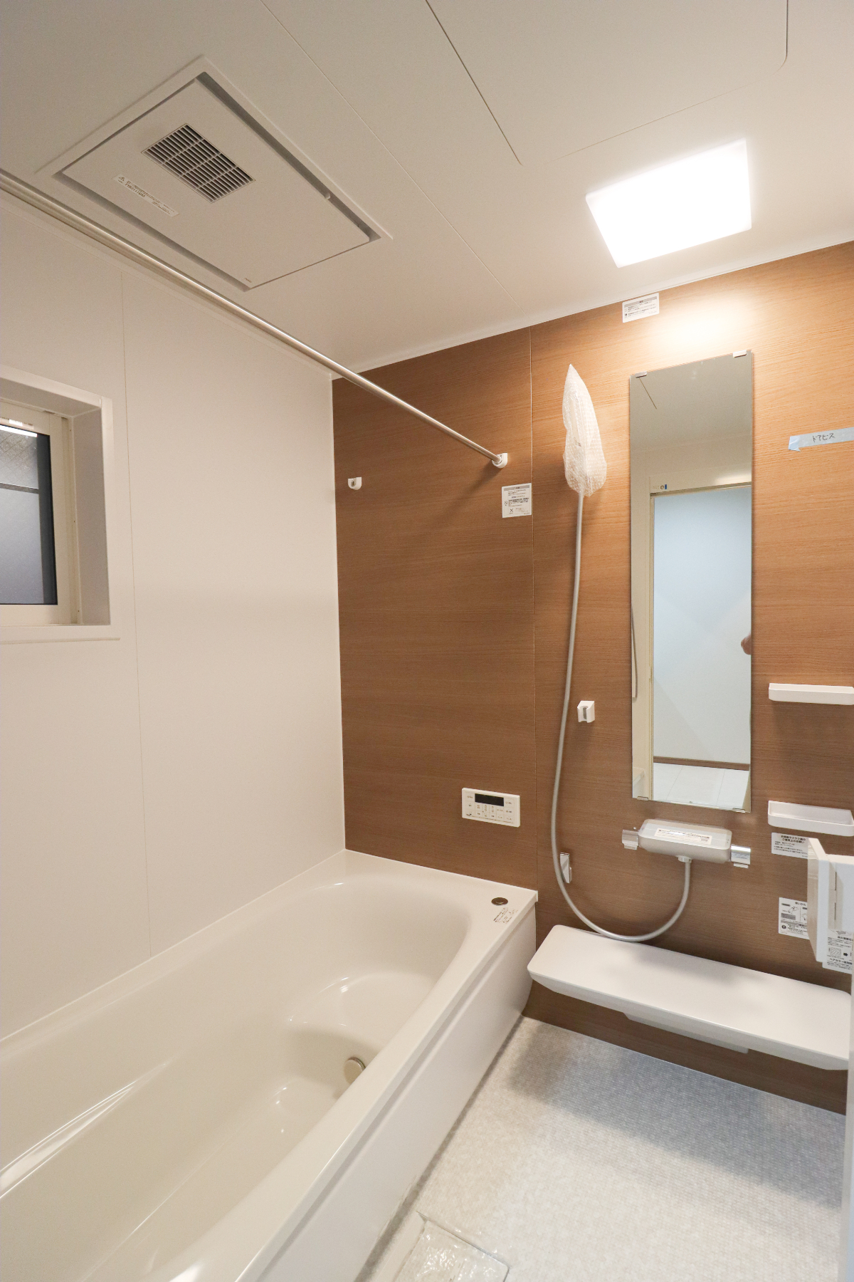 ワイドなインナーバルコニーでアウトドアリビングにも